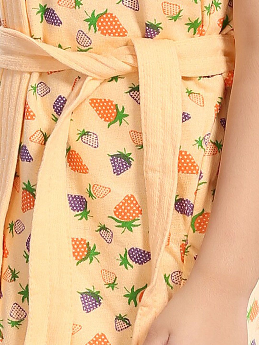 Strawberry Print Cream Conversational Cotton Drawstring Knee Length Bath Robe