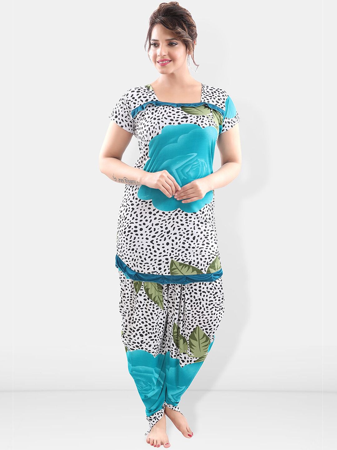 Be You Women Turquoise Blue & White Printed Night suit