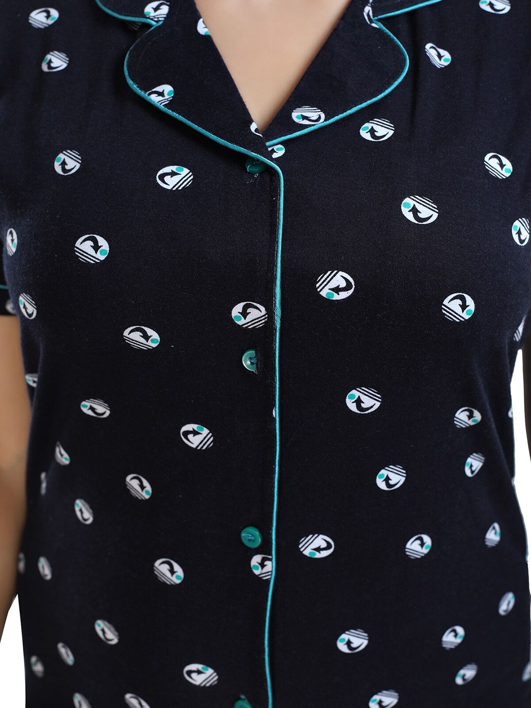 Geometric Printed Lapel Collar Night Suit