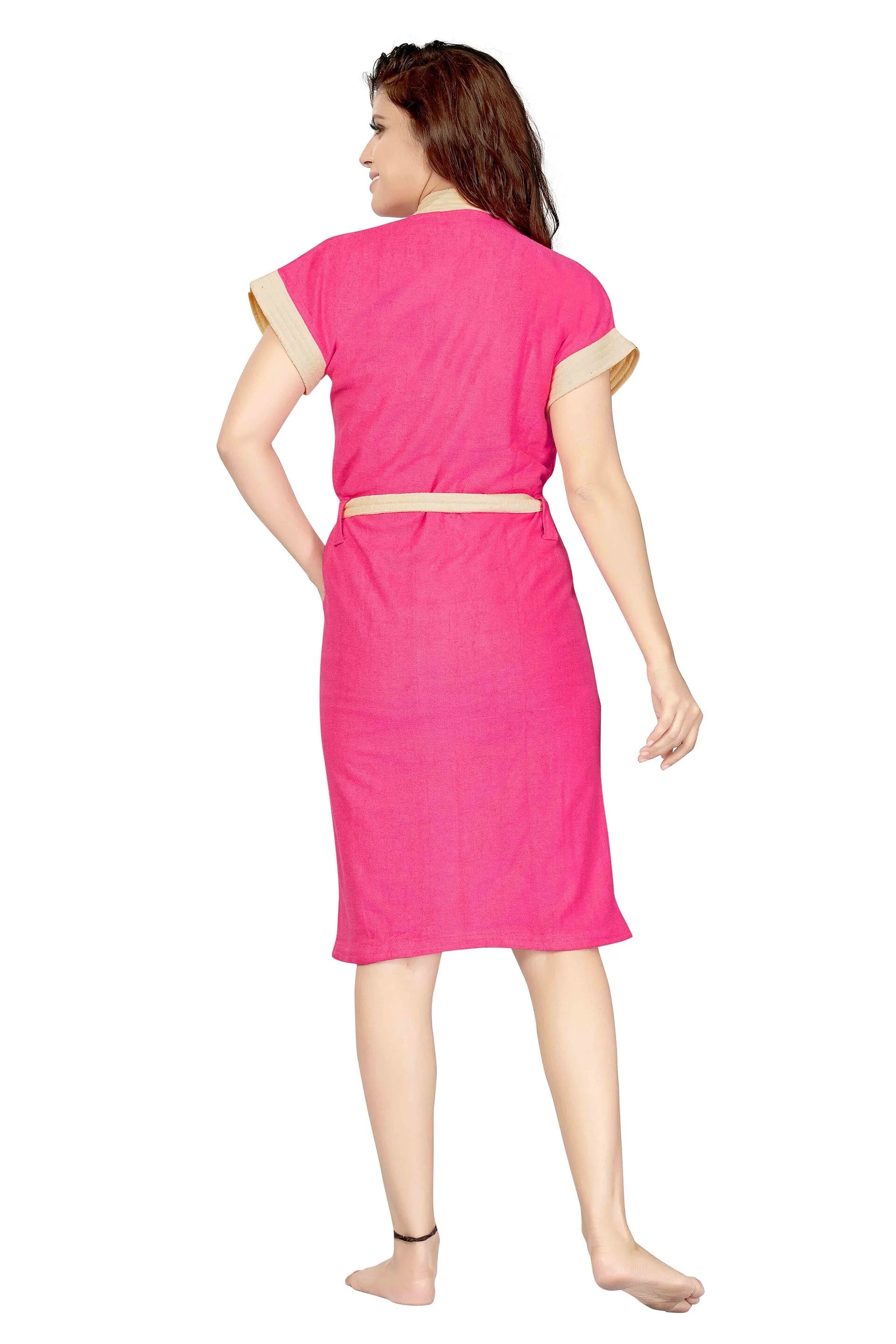 Back view of knee length women bath robe in two-tone design
