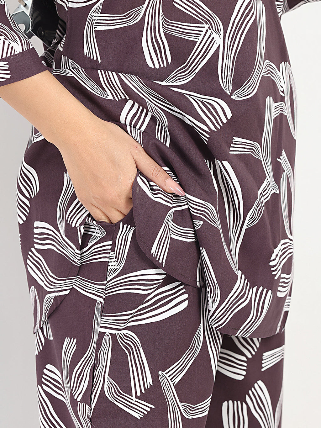 Rayon Abstract Leaf Print Top With Trousers Co-Ord Set For Women