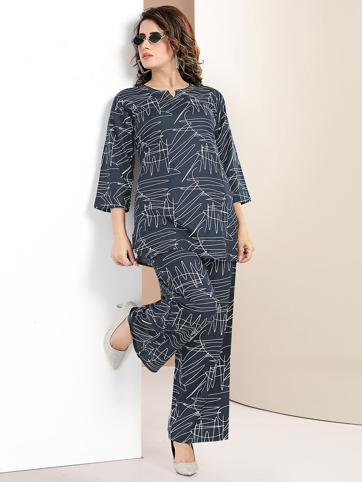 Rayon Abstract Leaf Print Top With Trousers Co-Ord Set For Women