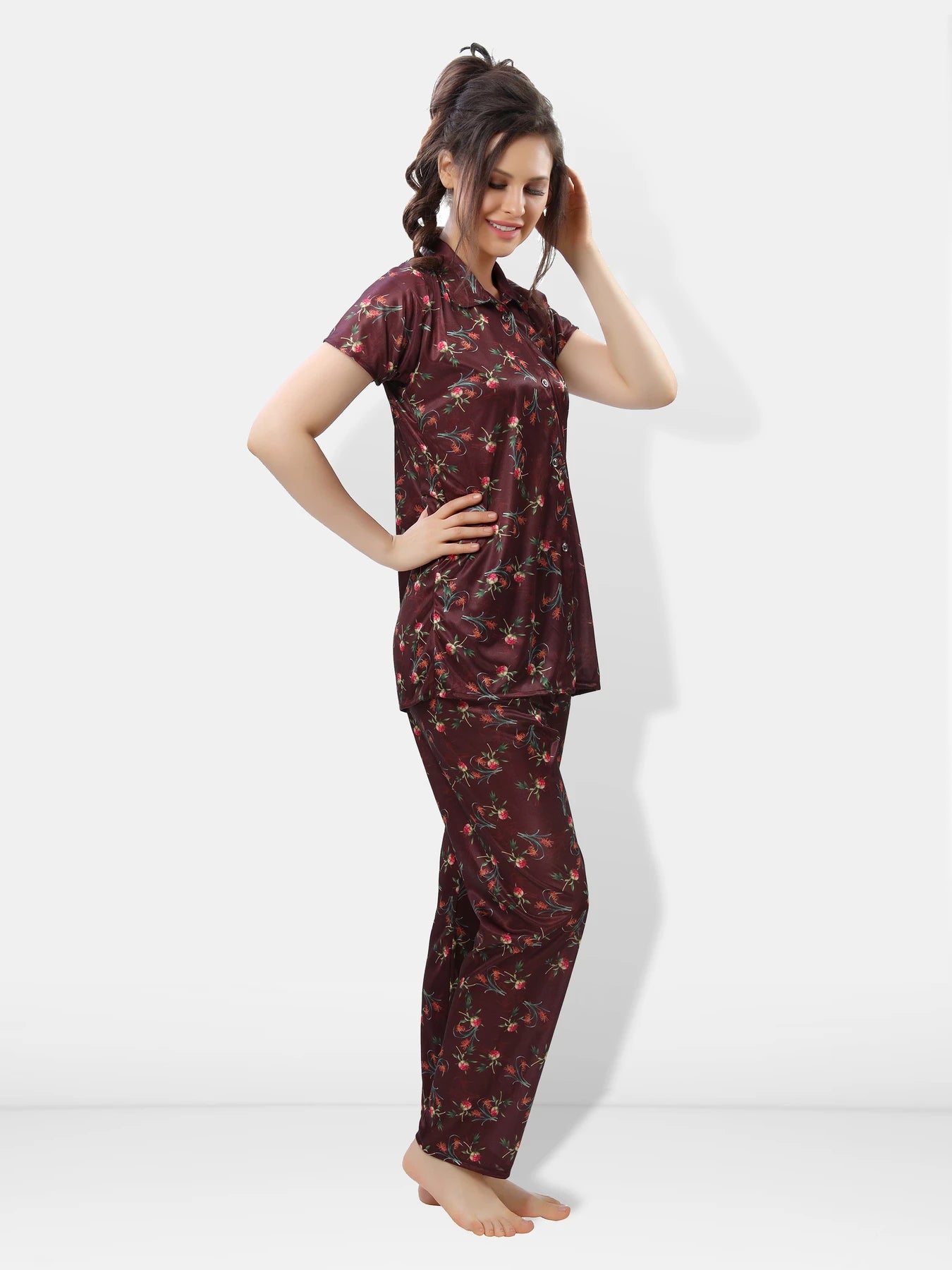 Satin nightwear set with shirt and pyjama
