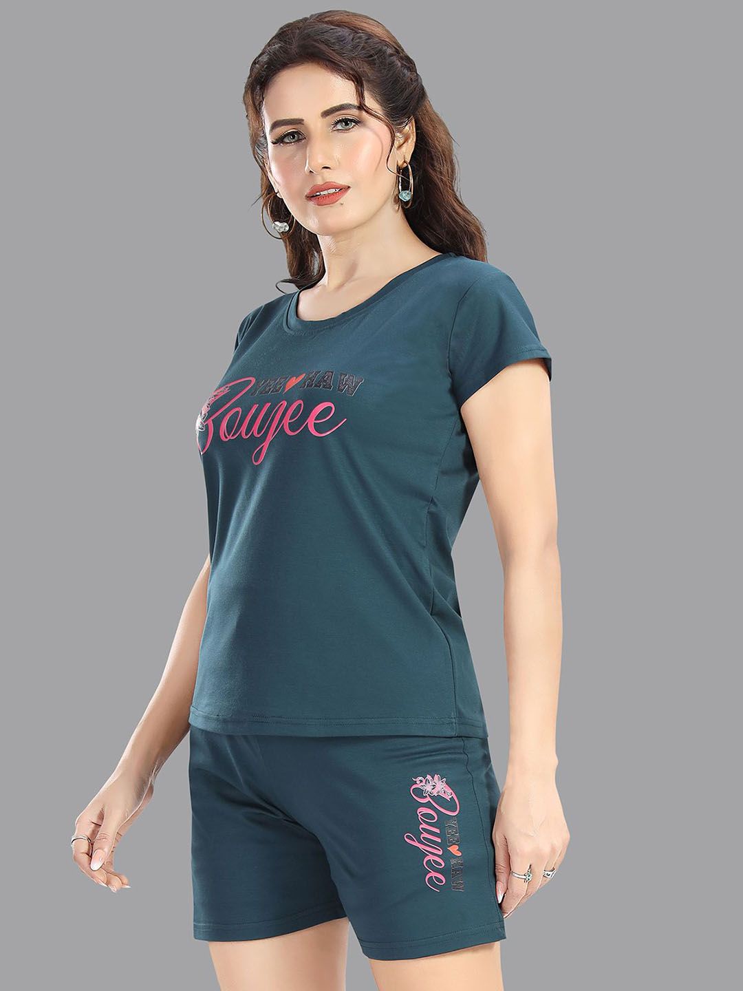 Women Typography Printed T-shirt & Shorts Night suit