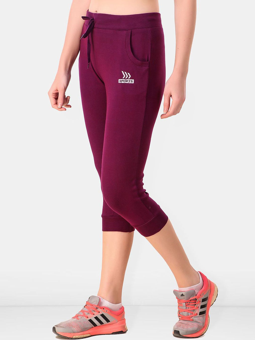 Women Solid Slim-Fit Ankle-Length Sports Tights