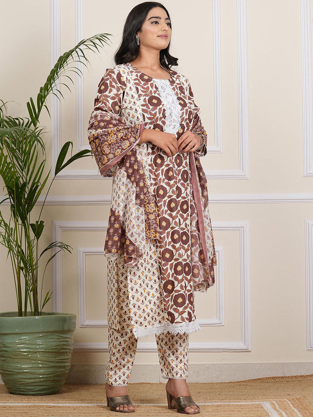 Floral Printed Round Neck Straight Kurta With Trousers And Dupatta